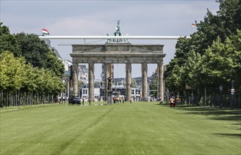 The fan mile in Berlin between the Brandenburg Tor tor and the Victory Column is equipped with