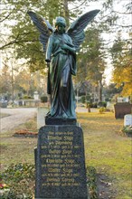 The Trinitatisfriedhof cemetery in Dresden's Johannstadt district is one of the city's burial