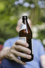 Topic, Beer, Man in the garden, Bonn, 04.07.2024