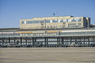 Central Building, Hangar, Tempelhof Airport, Tempelhofer Feld, Tempelhof, Berlin, Germany, Europe