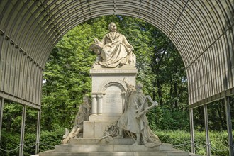 Wagner Monument, Tiergartenstraße, Großer Tiergarten, Mitte, Berlin, Germany, Europe