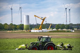 Wind turbine repowering, in the Issum-Oermten wind farm, 9 wind turbines in operation for over 20