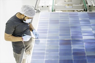 Production of solar systems for research purposes at the Pandit Deendayal Energy University (PDEU)