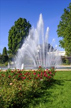 Fountain in the spa gardens and rose garden, Bad Kissingen, Rhön, Lower Franconia, Franconia,