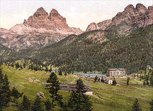 Lake Misurina, Lago di Misurina is a lake in the Dolomites in the province of Belluno in Veneto and