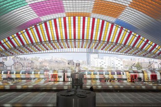 Liège-Guillemins railway station, architect Santiago Calatrava, colourful roof, trains, railway