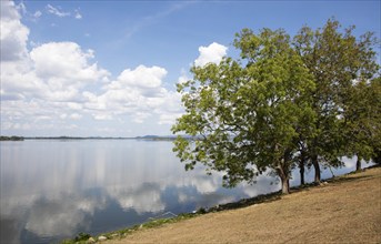 Kala Wewa Reservoir, Anuradhapura, North Central Province, Sri Lanka, Asia