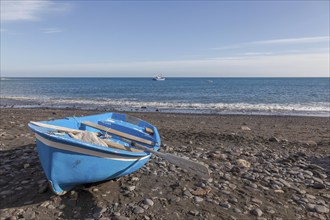 Blue rowing boat, beach, coast, Fuerteventura, Canary Island, Spain, Europe