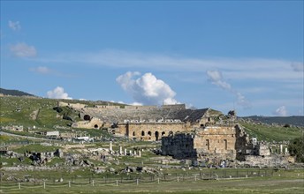 Ancient city of Hierapolis, Pamukkale, UNESCO World Heritage Site, Anatolia, Turkey, Asia