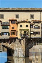 Ponte Vecchio, landmark, old town, architecture, tourism, travel, historic bridge over the Arno in