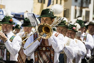 Traditional traditional costume parade, Garmisch-Partenkirchen, Werdenfelser Land, Upper Bavaria,