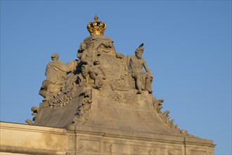 Sculpture group, crown, coat of arms, entrance to Christiansborg Palace, Danish Parliament,