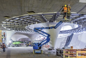 Impressions of the new Stuttgart 21 main station. The shell is finished, now it's time for the