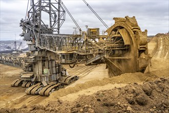 Opencast lignite mine Garzweiler 2, bucket wheel excavator 261 excavating the surface, at the rest