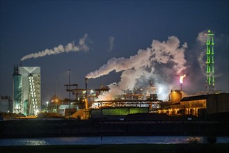 Duisburger Häfen, Rheinkai Nord, outer harbour, premises of DK Recycling und Roheisen GmbH, on the