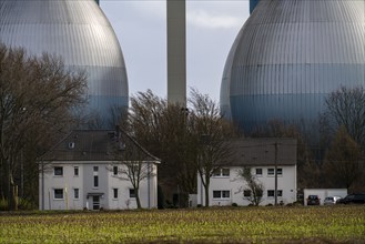 Residential buildings, digestion towers, sewage treatment plant of the Emschergenossenschaft in the