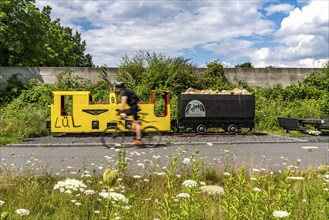 The König-Ludwig-Trasse in Recklinghausen, cycle and footpath on a former railway line between