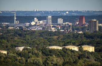 View over the city centre of Duisburg, from northwest, VARO Energy Tankstorage, skyline of the city