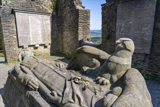 Ruins of Hohensyburg Castle, near Dortmund, war memorial by Friedrich Bagdons, for the fallen of