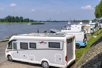 Motorhome parking space on the banks of the Rhine, Düsseldorf am Rhein, Motorhome parking space on