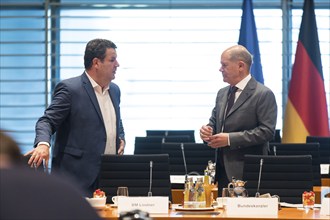 Hubertus Heil (Federal Minister of Labour and Social Affairs, SPD) and Olaf Scholz (Federal