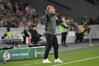 Coach Markus Anfang 1. FC Kaiserslautern FCK Gesture gesture on the sidelines MHPArena, MHP Arena