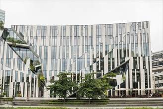 Kö-Bogen building complex, architect Daniel Libeskind, office building and shops, Düsseldorf, North