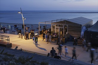 Sale of drinks and food to tourists on the beach on the island of Borkum, 19.07.2024