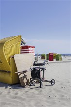 Rollator on the North Sea island of Borkum, 19.05.2024