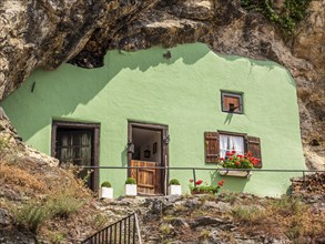 Village Kallmünz, historic downtown, house build into sand stone, Bavaria, Germany, Europe