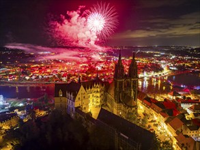 At the end of the Meissen Wine Festival, a large firework display was set off, Fireworks over