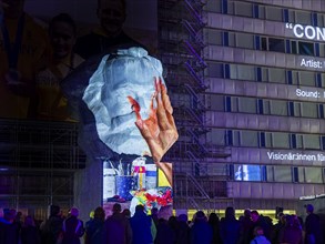 Vanessa Cardui Karl-Marx-Monument, Hands off!, The 2nd edition of Light our Vision under the motto