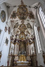 Chancel in Heilig Kreuz Minster built around 1400, Rottweil, Baden-Württemberg, Germany, Europe