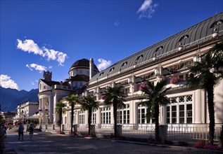 Spa hotel, winter promenade, promenade, Merano, Meran, South Tyrol, Autonomous Province of Bolzano,