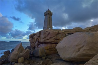 Lighthouse, Phare de Mean Ruz or Phare de Ploumanach, Ploumanach, Granit Rose, Departement Cotes-d