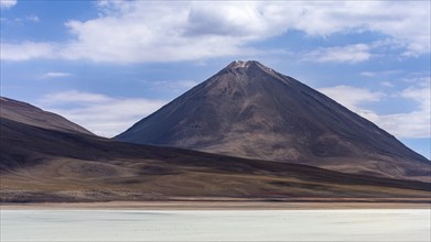 Licancabur Volcano, Andean Fauna National Reserve, Eduardo Avora, Altiplano, Bolivia, South America