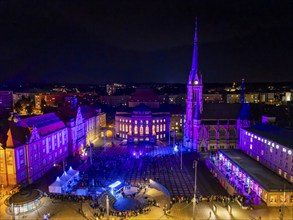 Theaterplatz - Opernhaus, Point Line Surface Solid V5, Daniel Rossa The 2nd edition of Light our