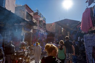 Market, atmosphere, sun, bazaar, traders, people, souk, Arabic, Orient, oriental, culture, Islam,