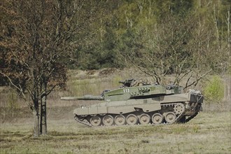 Leopard 2 A4 of the Norwegian Telemark Battalion, photographed as part of a Bundeswehr exercise