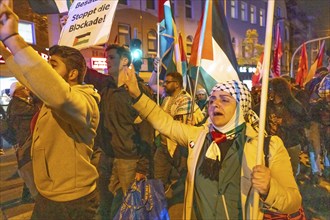 Demonstration by pro-Palestinian activists in Duisburg-Hochfeld, around 110 demonstrators marched