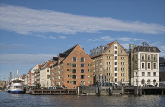 Old houses and ships, Nyhavn, Køpenhavns Havn, Christianshavn, Copenhagen, Denmark, Europe