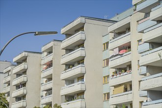 High-rise building, Blasewitzer Ring, Obstallee-Siedlung, Staaken, Spandau, Berlin, Germany, Europe