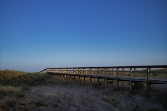 Boardwalk, boardwalk, boardwalk, boardwalk, coastal path, Meia Praia beach, Lagos, Atlantic Ocean,