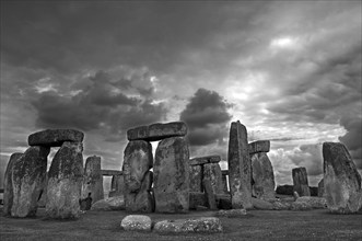 Stonehenge under an overcast sky, Wiltshire, England, Great Britain