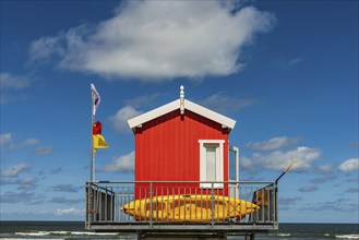 Hut for lifeguards, red, observation tower, rescue tower, beach, neutral, North Sea island,