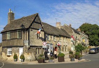 Post Office and The Bull Hotel and public house, village of Fairford, Cotswolds Gloucestershire,