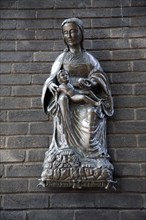 Robert Mellamphy Ipswich Madonna, 1990, Bronze Lady Lane, Ipswich, Suffolk, England, United