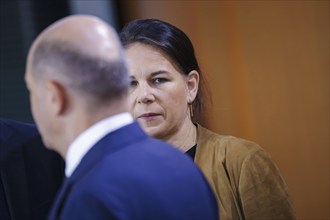 Annalena Bärbock (Alliance 90/The Greens), Federal Foreign Minister, and Olaf Scholz (SPD), Federal