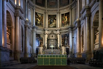 Interior view, choir, altar, monastery church Igreja Santa Maria de Belém, Hieronymites monastery