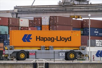 RWG Container Terminal, autonomous container transport at the quay, seaport of Rotterdam, deep-sea